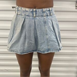 SHEIN Light Blue Pleated Denim Skort